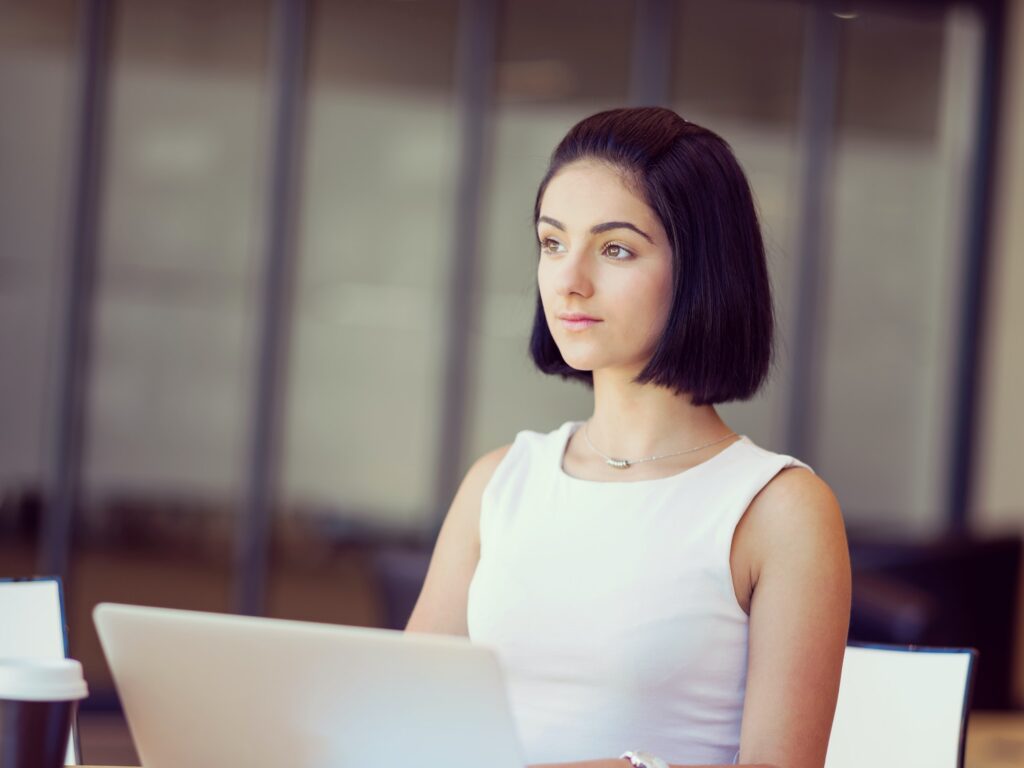 Young busines woman with notebook